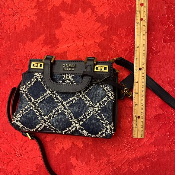 Guess handbag - Picture 5 of 8